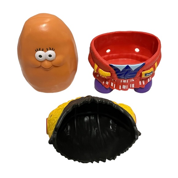 McDonald's Kerwin Frost McNuggest Buddies Darla Adult Happy Meal Toy 2023 - Picture 8 of 13